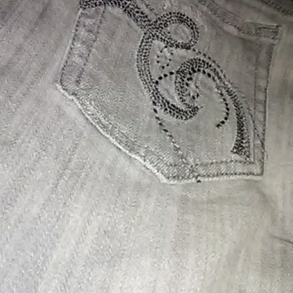 Jeans - Picture 2 of 3
